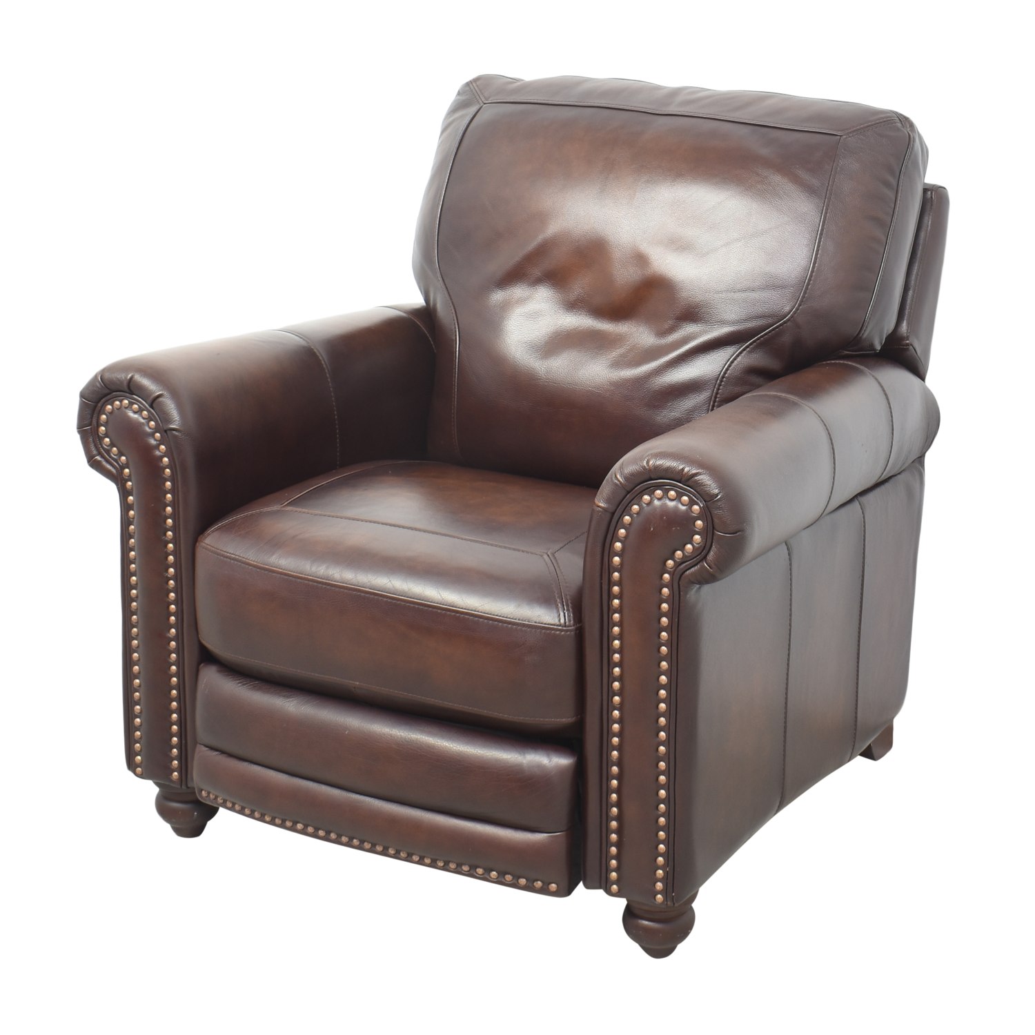 https://res.cloudinary.com/dkqtxtobb/image/upload/f_auto,q_auto:best,w_1500/product-assets/264416/bassett-furniture/chairs/recliners/buy-traditional-style-rolled-arm-recliner-chair.jpeg