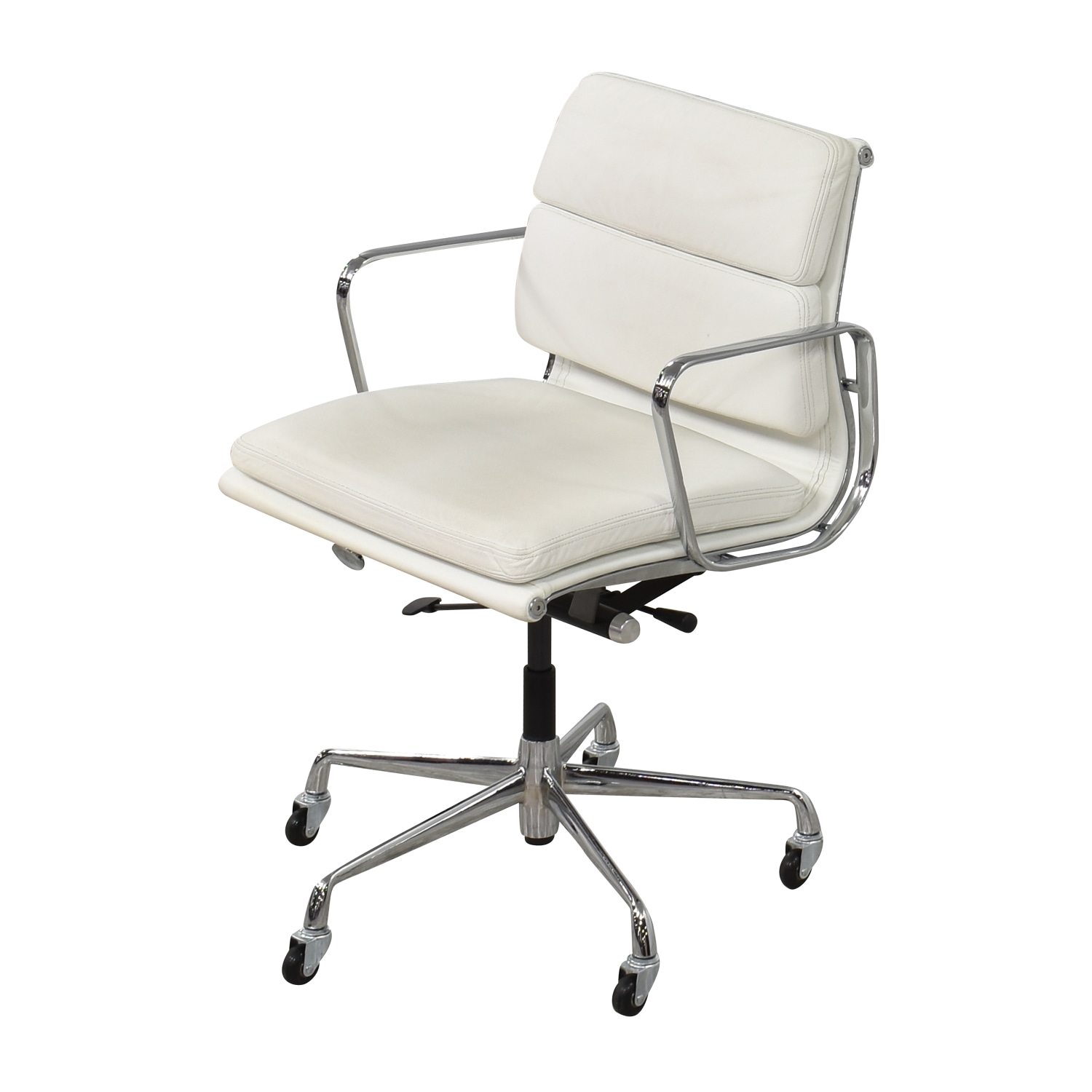 Laura Davidson SOHO Soft Pad Management Chair | 36% Off | Kaiyo