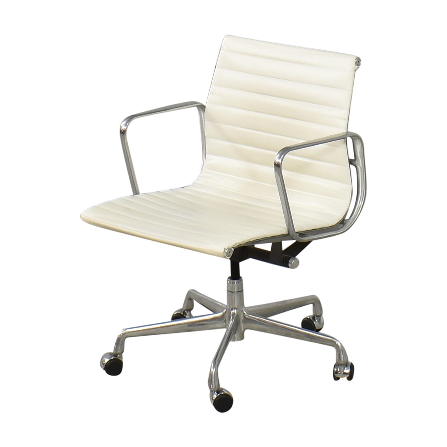 Herman Miller Eames Management Chair | 80% Off | Kaiyo