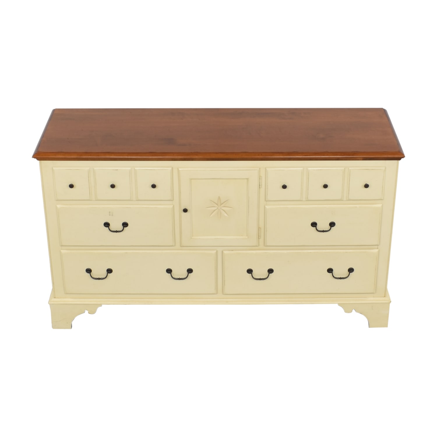 Ethan Allen Country Crossings Six Drawer Dresser / Dressers