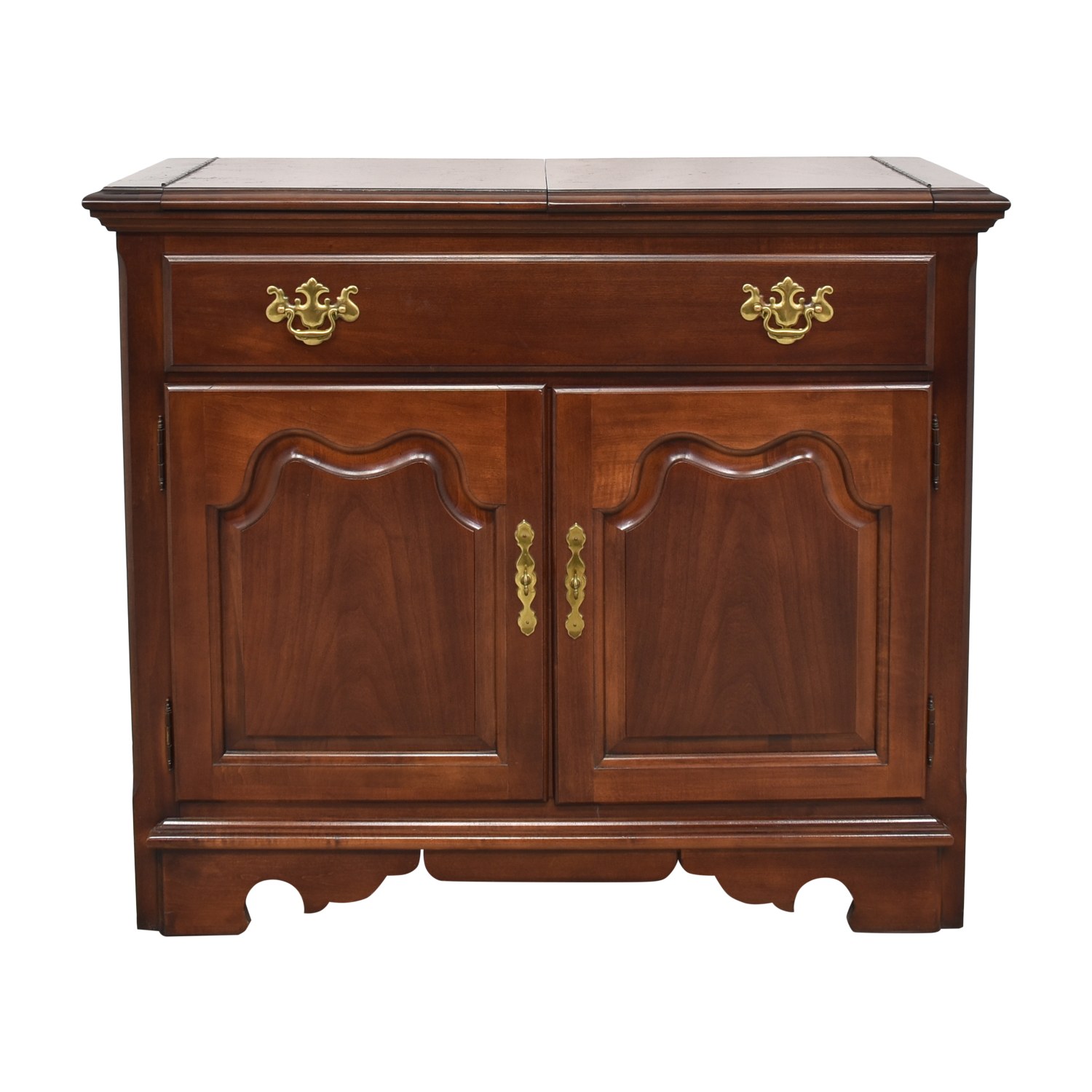 Stanley Furniture Traditional Flip-Top Server Buffet, 74% Off