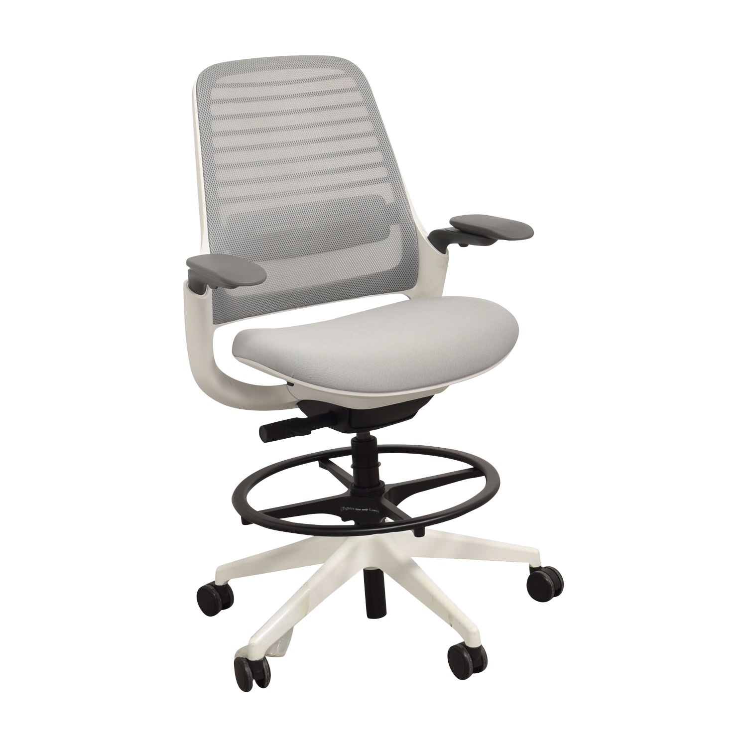 https://res.cloudinary.com/dkqtxtobb/image/upload/f_auto,q_auto:best,w_1500/product-assets/345274/steelcase/chairs/home-office-chairs/shop-steelcase-series-1-chair.jpeg