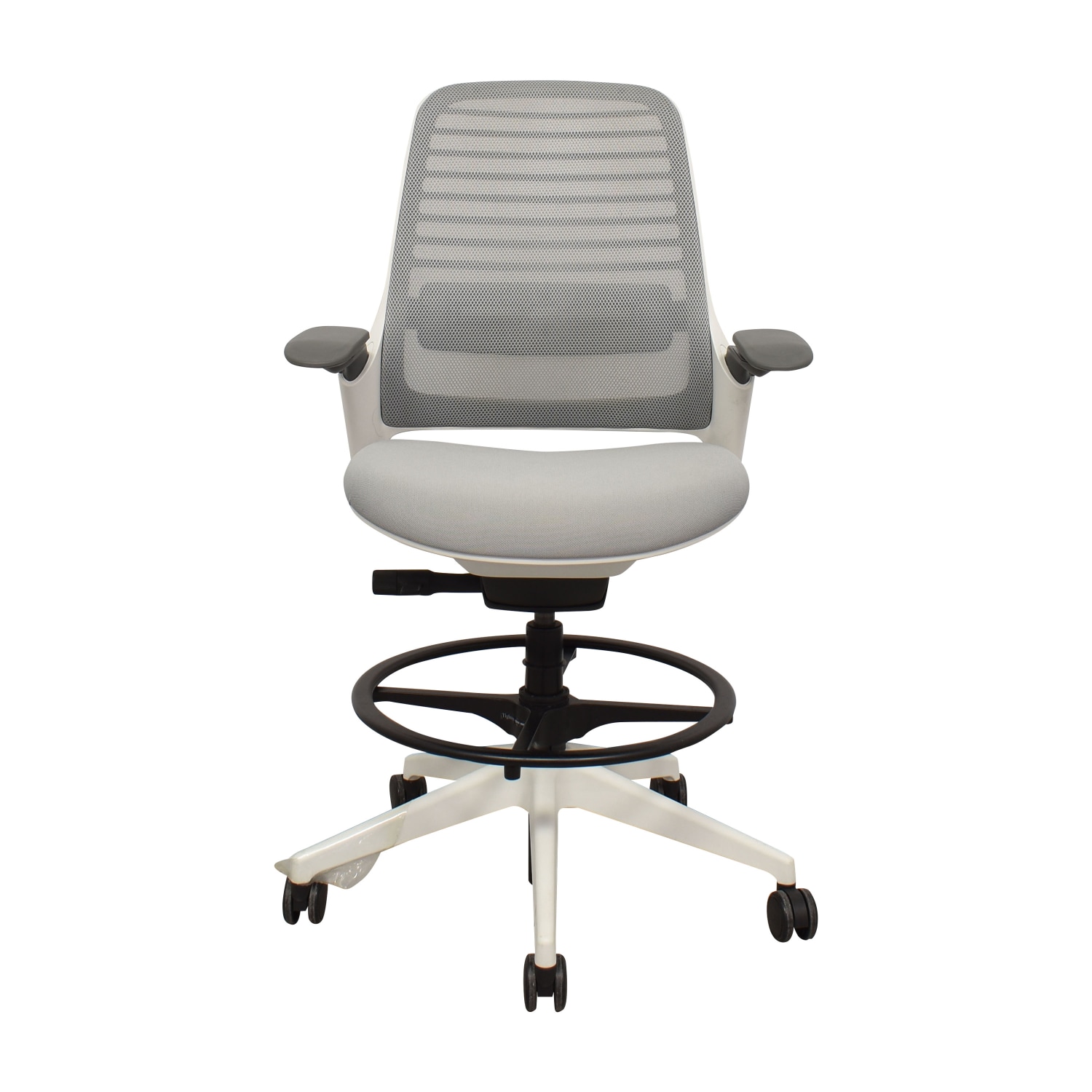 https://res.cloudinary.com/dkqtxtobb/image/upload/f_auto,q_auto:best,w_1500/product-assets/345274/steelcase/chairs/home-office-chairs/steelcase-series-1-chair-second-hand.jpeg