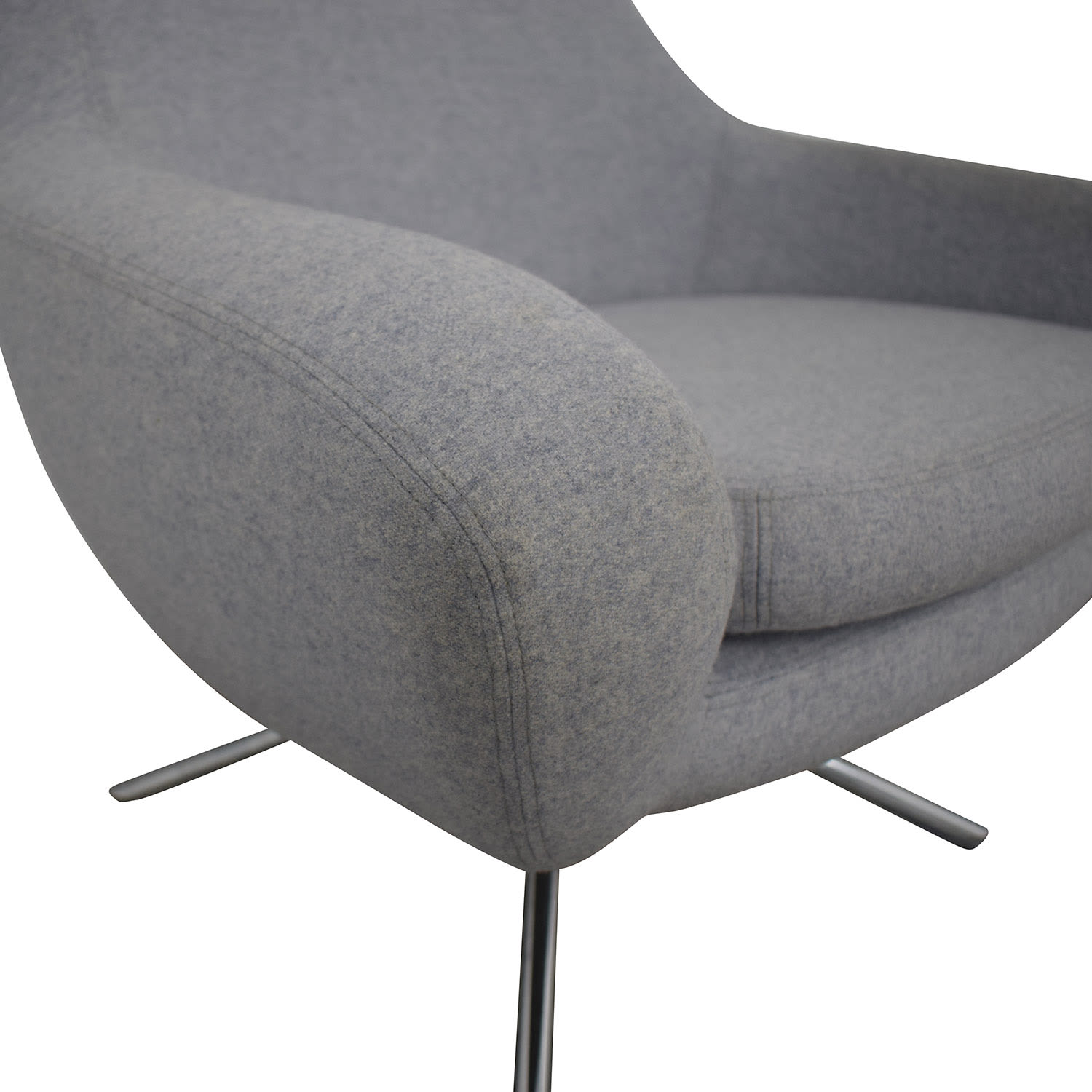 Soft Line Chair - InteriorZine