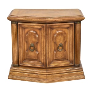 buy Thomasville Traditional Nightstand Thomasville Tables