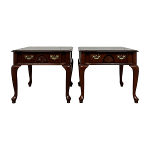  Traditional Queen Anne Side Tables  ct