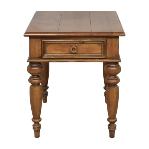 Ethan Allen New Country Marcy Side Table  / End Tables