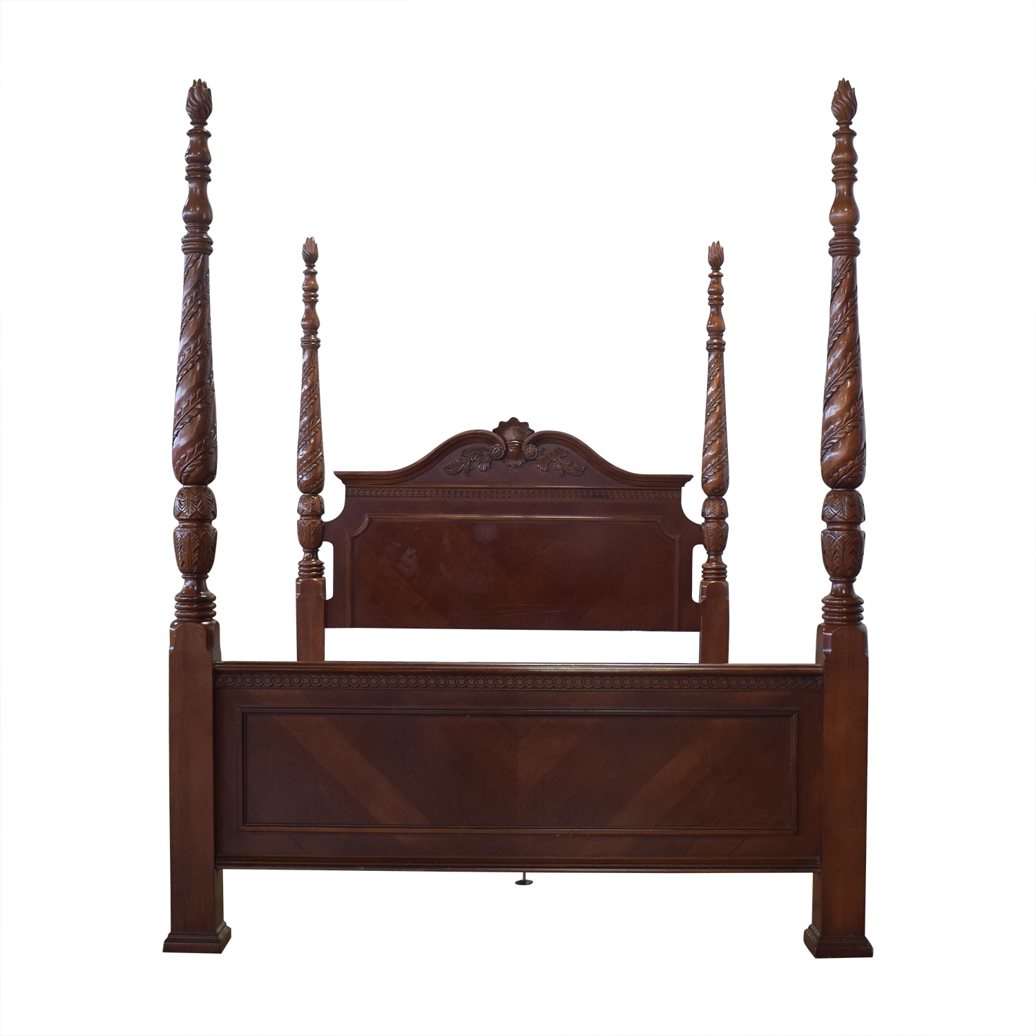 Carved Wood Four Poster Queen Bed Frame 70 Off Kaiyo 