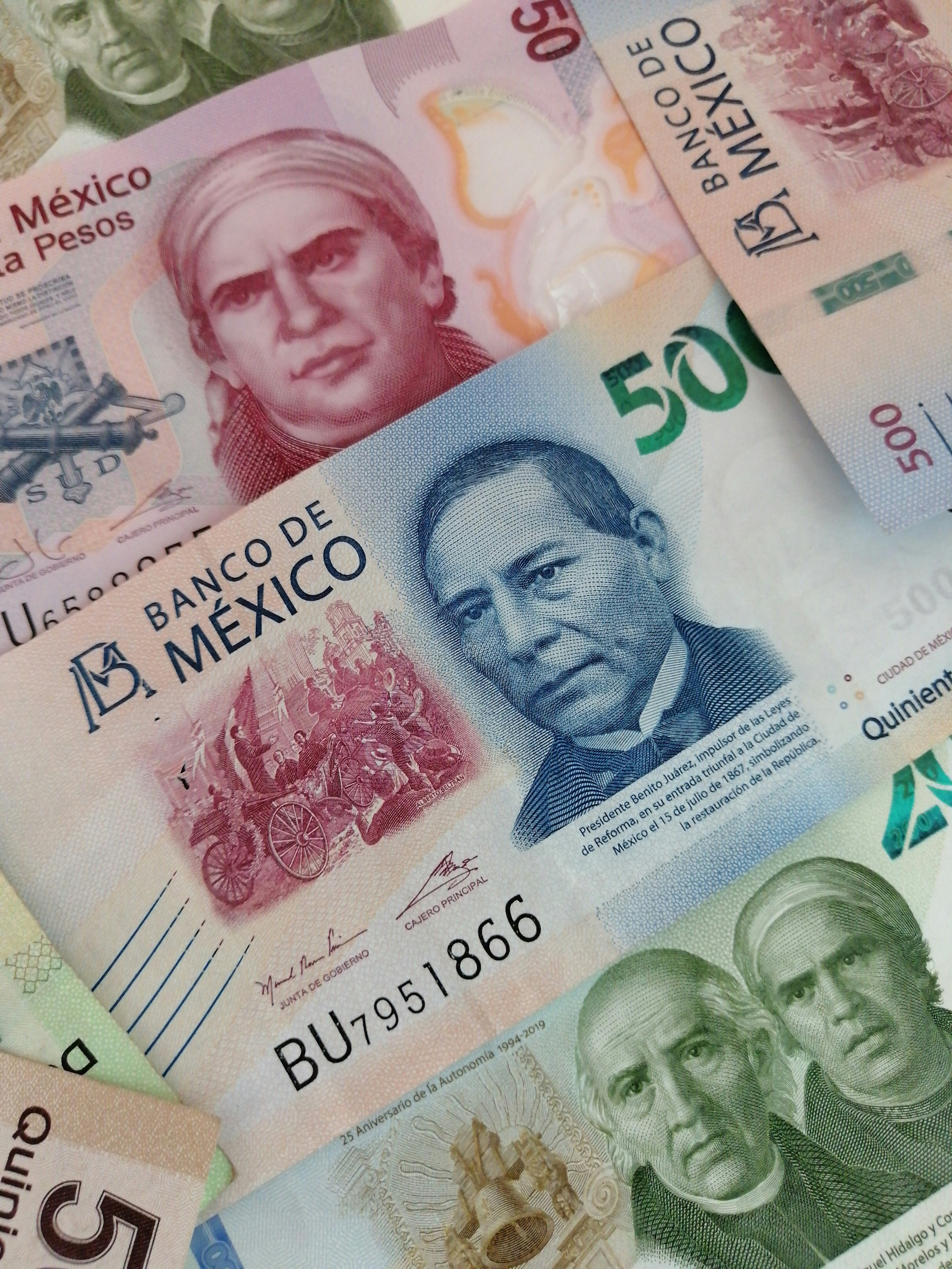 Banxico baja tasa a 6.75%: qué pasa con tus CETES y el peso