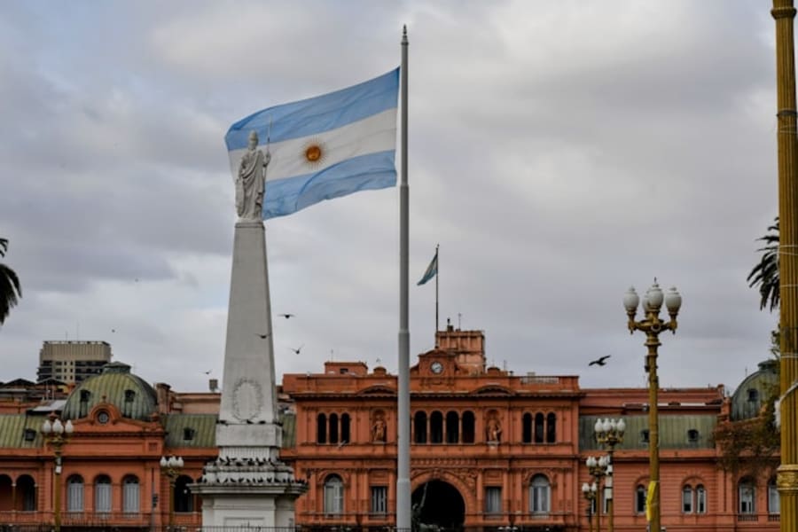 El BCRA baja los encajes bancarios: qué cambia para tus préstamos, tarjetas y plazos fijos en Argentina