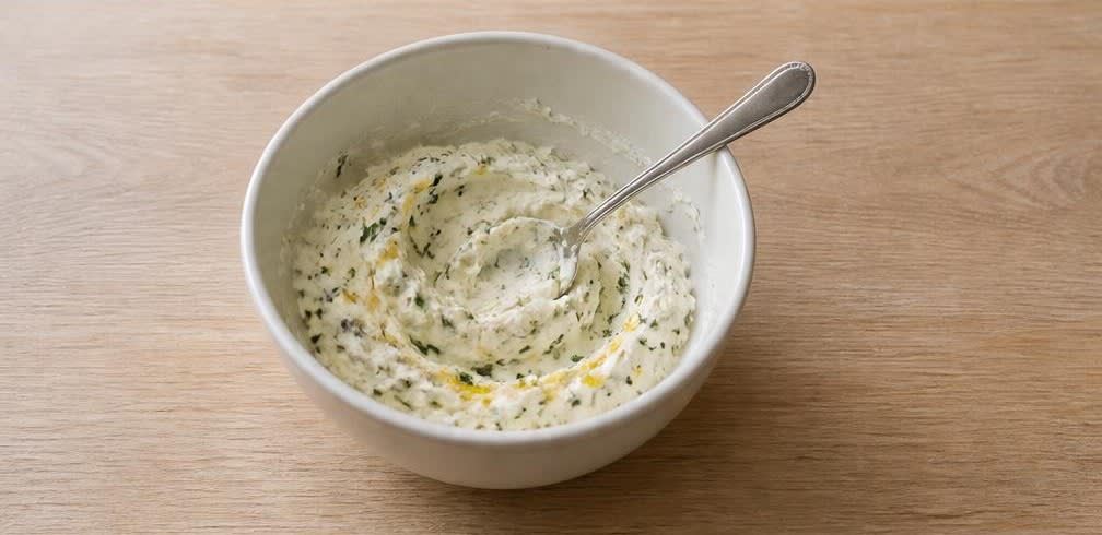 Gefüllte Aprikosen mit Frischkäse und Pistazien – Zubereitung Schritt für Schritt – Frischkäsecreme herstellen