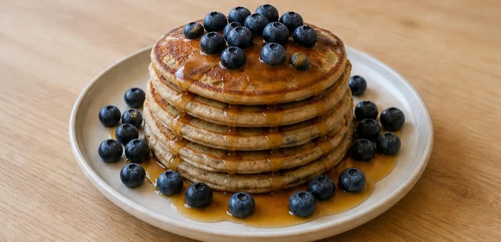 Buchweizen-Pancakes mit Blaubeeren – Zubereitung Schritt für Schritt – Anrichten