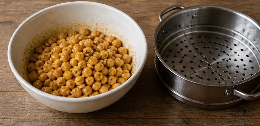 Warm gedämpfte Kichererbsen mit Zitronen-Knoblauch-Olivenöl – Zubereitung Schritt für Schritt – Kichererbsen marinieren