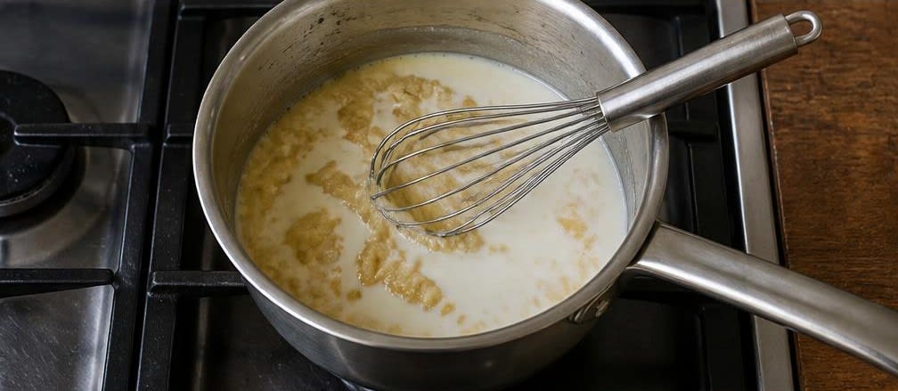 Lasagne mit Béchamel aus nicht homogenisierter Milch – Zubereitung Schritt für Schritt – Béchamelsauce herstellen