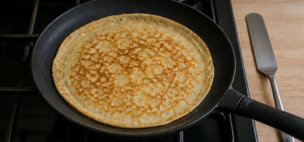 Hauchdünne Bananen-Crêpes mit dunkler Schokolade – Zubereitung Schritt für Schritt – Crêpes backen