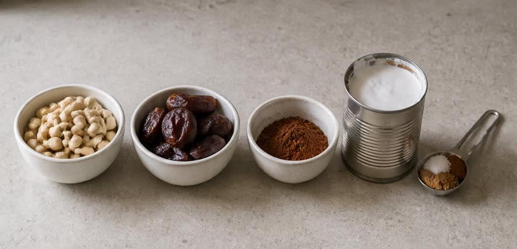 Samtige Cashew-Schoko-Creme mit Medjool-Datteln – Zutaten