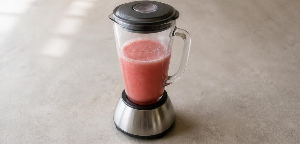 Melonen-Granité mit Limette – Zubereitung Schritt für Schritt – Fruchtmasse pürieren