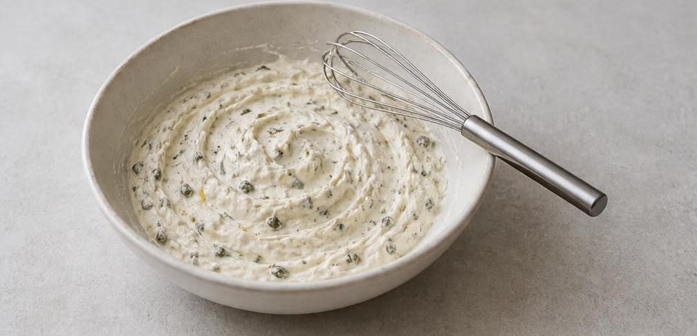 Kapern-Dip mit Frischkäse und Knoblauch – Zubereitung Schritt für Schritt – Dip mischen