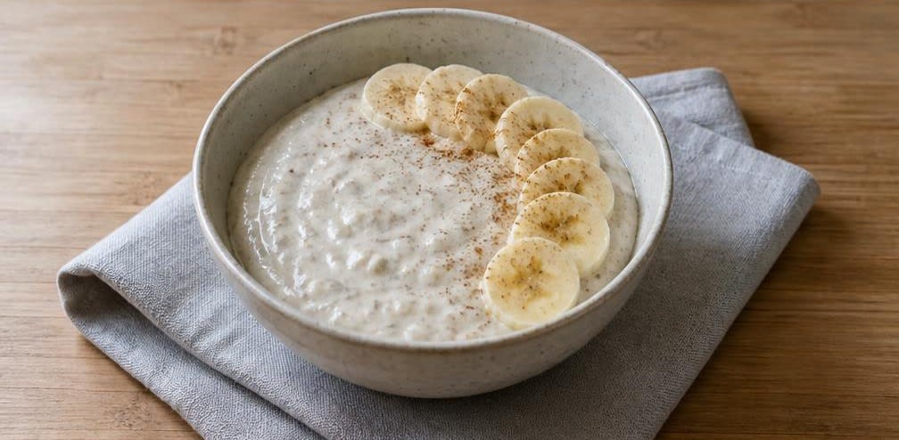 Cremiger Magerquark mit Banane und Leinsamen – Zubereitung Schritt für Schritt – Anrichten