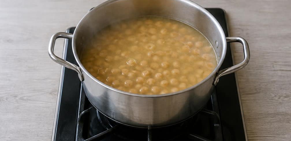Tunesische Lablabi (Kichererbsen-Frühstückssuppe) – Zubereitung Schritt für Schritt – Suppe kochen