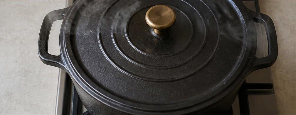 Pakistanisches Hähnchen-Salan mit geschmorten Tomaten – Zubereitung Schritt für Schritt – Hähnchen schmoren