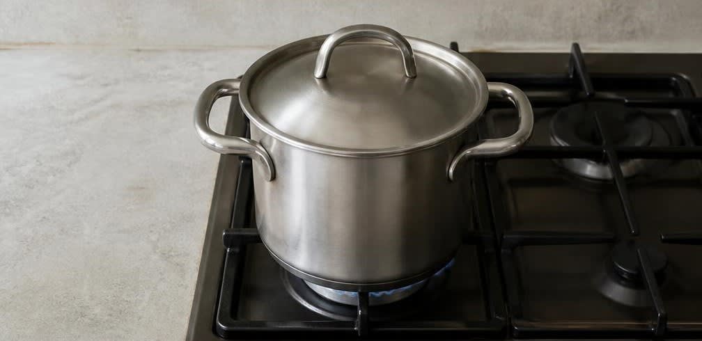 Hähnchenbrust Stir-Fry mit Brokkoli und Sesam – Zubereitung Schritt für Schritt – Reis kochen