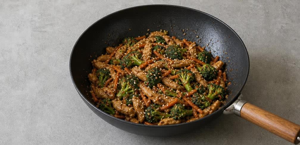 Hähnchenbrust Stir-Fry mit Brokkoli und Sesam – Zubereitung Schritt für Schritt – Stir-Fry fertigstellen