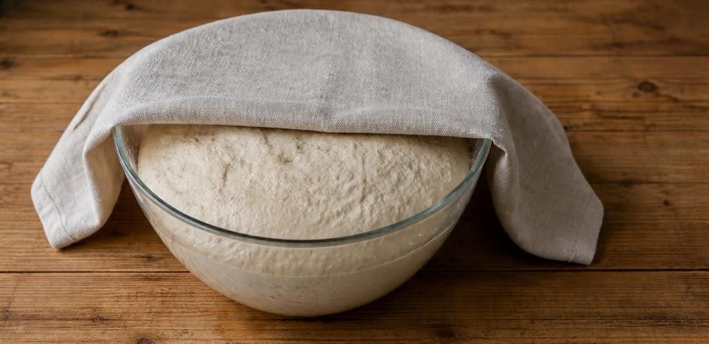 Klassische Sauerteigbrötchen – Zubereitung Schritt für Schritt – Teig gehen lassen