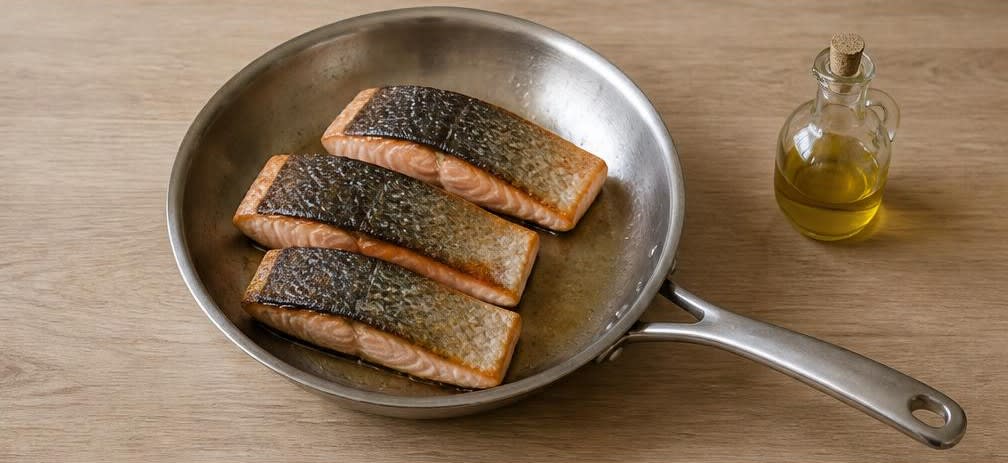 Skandinavischer Lachs auf gedünstetem Grünkohl und Süßkartoffeln – Zubereitung Schritt für Schritt – Lachs braten