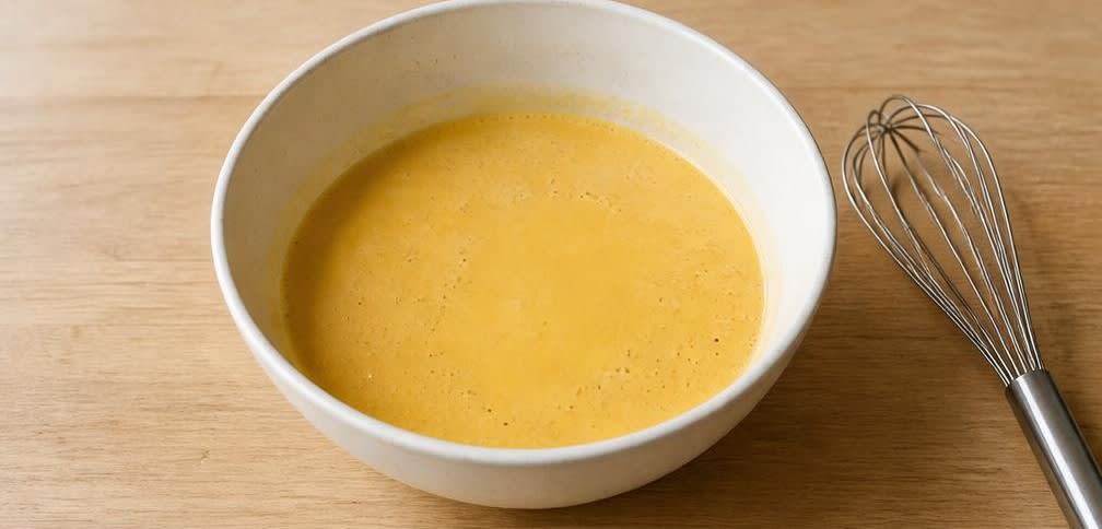 Indisches Kichererbsen-Omelett mit Spinat und Tomate – Zubereitung Schritt für Schritt – Omelett-Teig herstellen