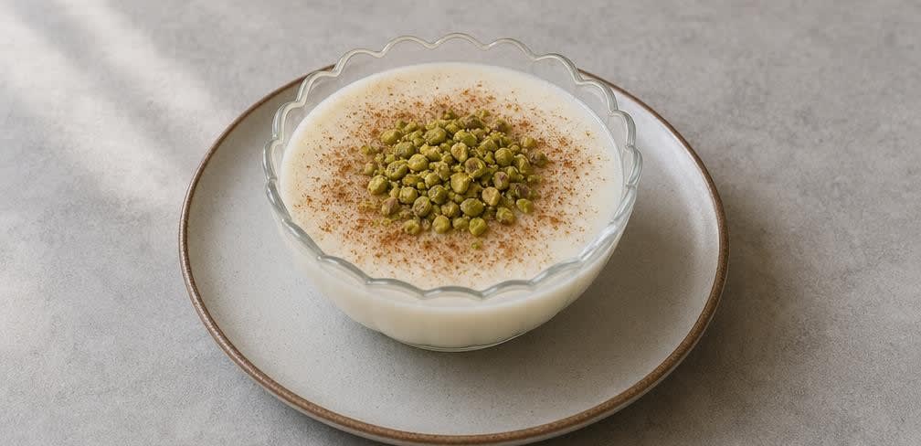 Klassisches Muhallebi aus frischer Vollmilch – Zubereitung Schritt für Schritt – Anrichten
