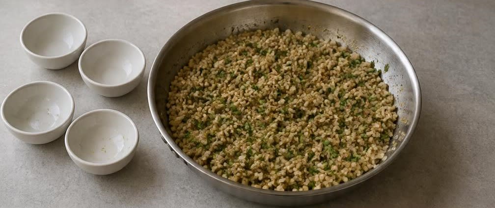 Türkische Dolma mit unpoliertem Vollkornreis – Zubereitung Schritt für Schritt – Füllung herstellen