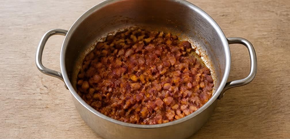 Äthiopisches Vollkorn-Fit-Fit mit Tomaten und Zwiebeln – Zubereitung Schritt für Schritt – Zwiebeln und Gewürze anbraten