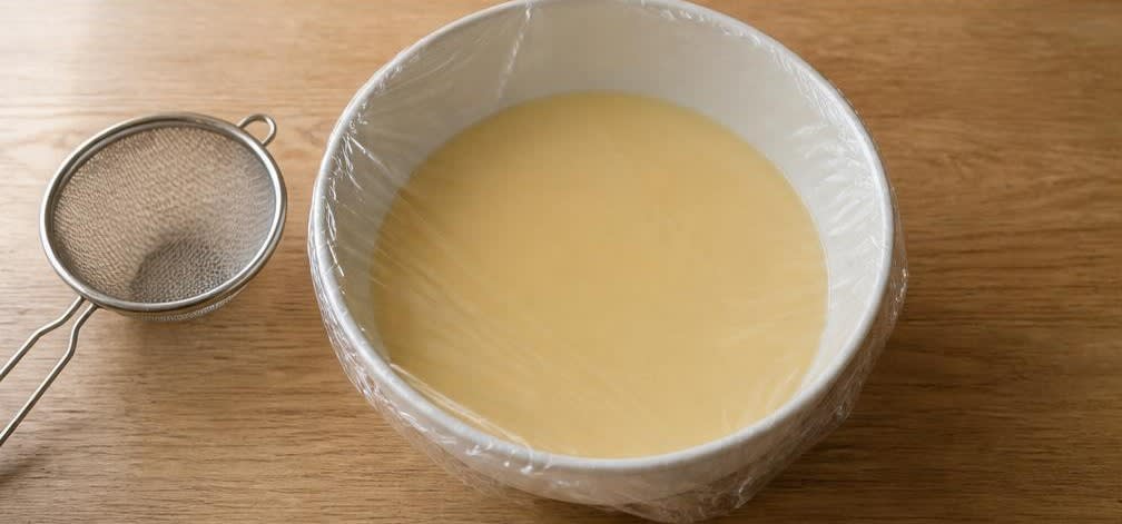Japanische Dorayaki aus ungebleichtem Mehl – Zubereitung Schritt für Schritt – Pfannkuchenteig herstellen