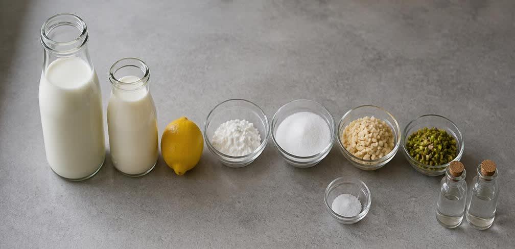 Libanesische Ashta-Creme mit Mandeln und Pistazien – Zutaten
