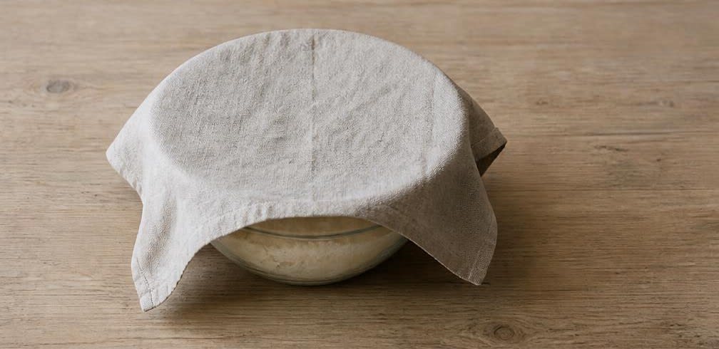 Klassische Laugenbrezeln selbst gebacken – Zubereitung Schritt für Schritt – Teig gehen lassen