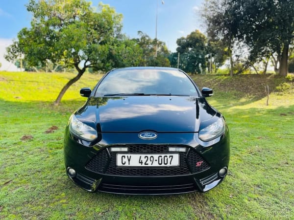 2013 Ford FOCUS 2.0 GTDI ST1