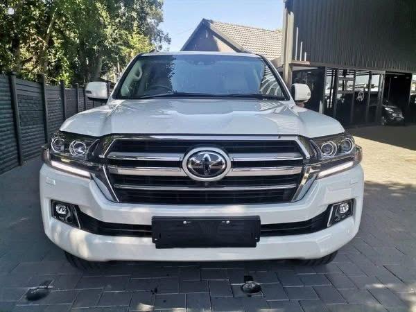 2019 Toyota Land Cruiser 200 4.5 D V8 VX-R Auto
