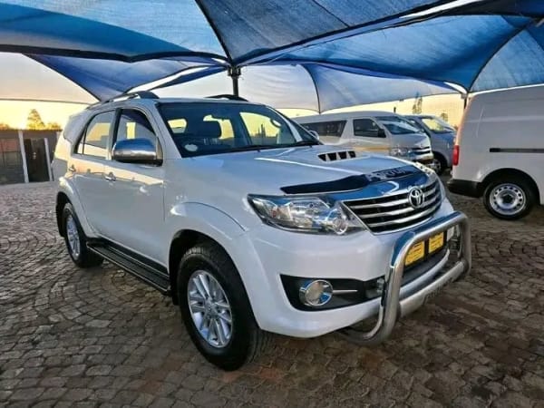 2015 Toyota FORTUNER 2.5 D4D