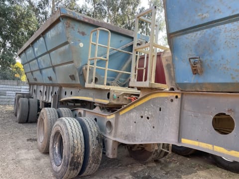 2014 AFRIT LINK SIDE TIPPER (SN5690)