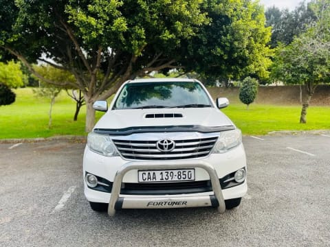 2015 TOYOTA FORTUNER 3.0 D4D RB