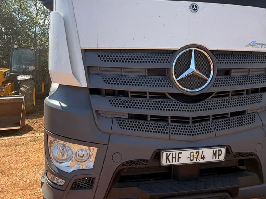 2021 MERCEDES BENZ 2640 TRUCK TRACTOR (IS964) — photo 1