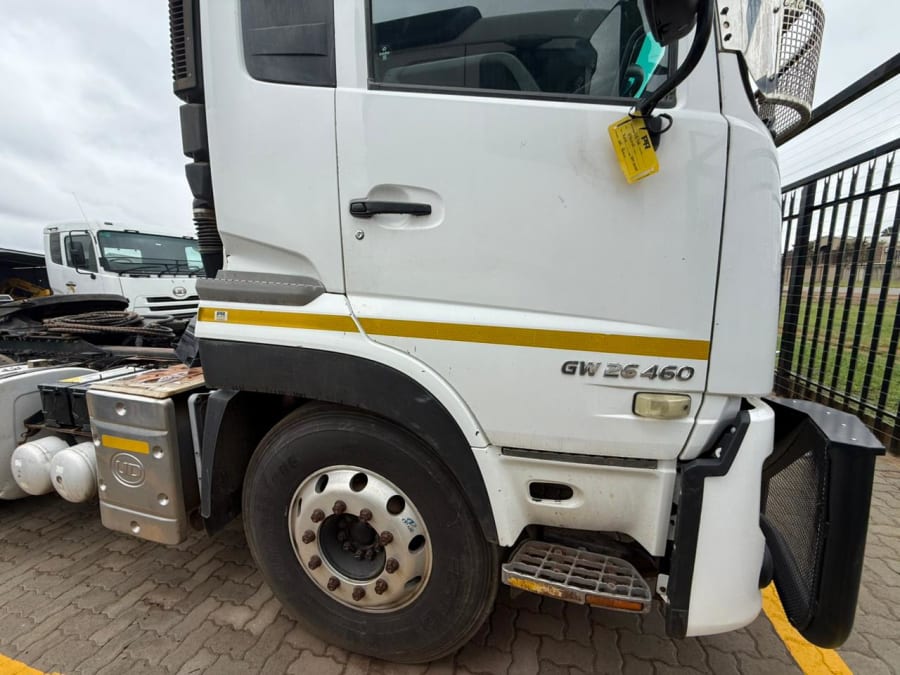 2021 UD QUON GW 26-460 TRUCK TRACTOR (IS910) — photo 2