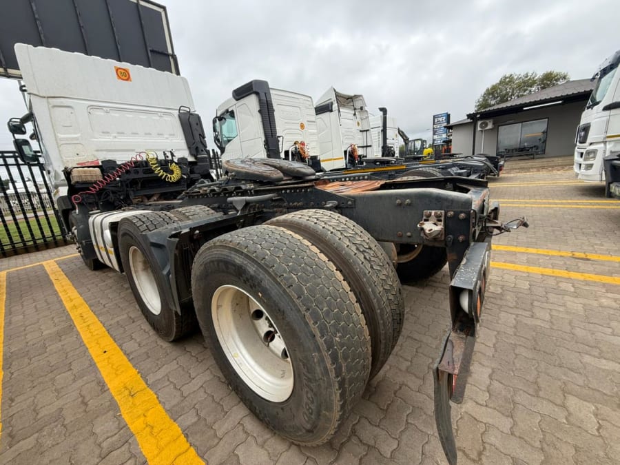 2021 UD QUON GW 26-460 TRUCK TRACTOR (IS910) — photo 6