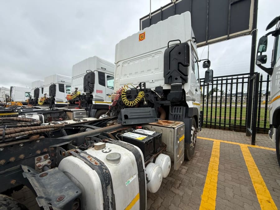 2021 UD QUON GW 26-460 TRUCK TRACTOR (IS910) — photo 9