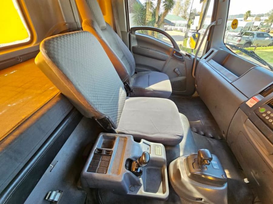 2018 ISUZU FTR850 TRUCK TRACTOR (IS885) — photo 10