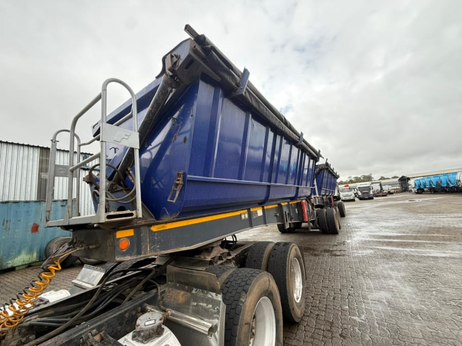2007 TOP TRAILER LINK SIDE TIPPER TRAILER (CS260) — photo 1