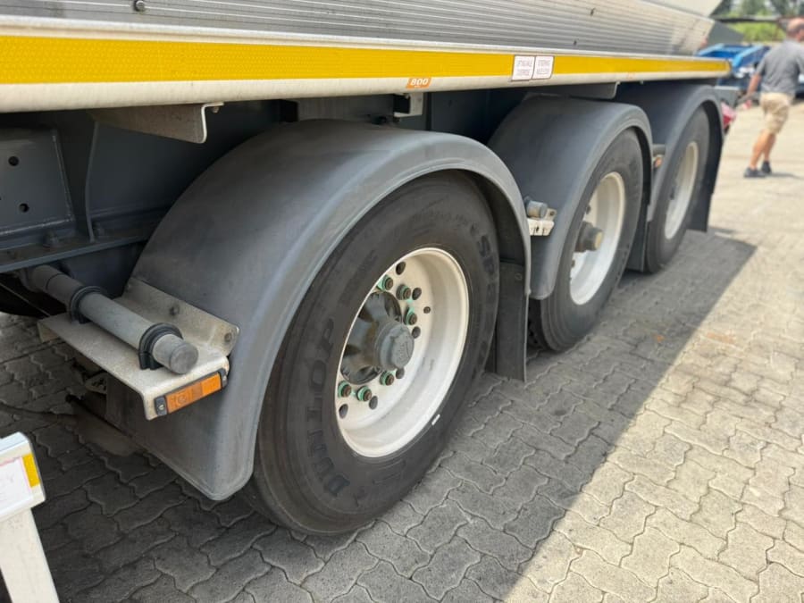 2018 GRW TRIDEM FUEL TANKER (SN5746) — photo 6