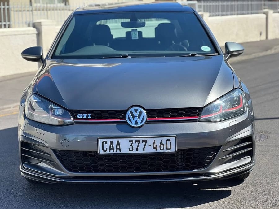 2017 VW GOLF 7.5 2.0 GTI DSG — photo 2