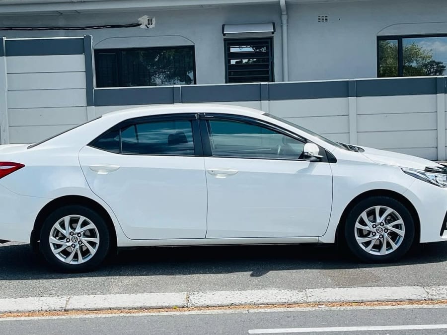 2020 TOYOTA COROLLA 1.6 PRESTIGE — photo 2